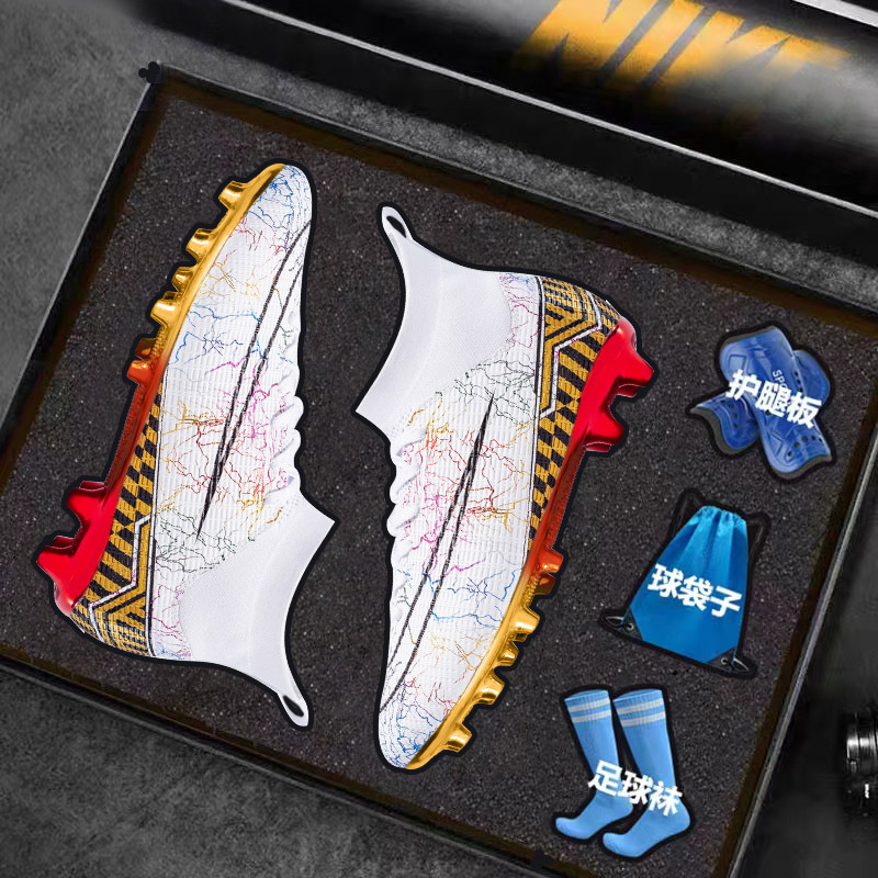 High-top Soccer Shoes Gold Plated Bottom Training Shoes Middle School Student Artificial Grass Sneaker Male 13 High-top Soccer Shoes Gold Plated Bottom Training Shoes Middle School Student Artificial Grass Sneaker Male