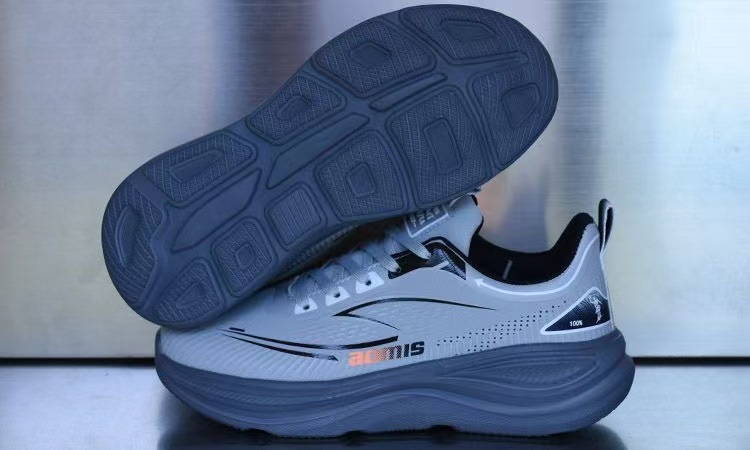 Waterproof Leather Upper Soft Sole Non-slip Lightweight Shock-absorbing Athletic Shoes 39 Waterproof Leather Upper Soft Sole Non-slip Lightweight Shock-absorbing Athletic Shoes