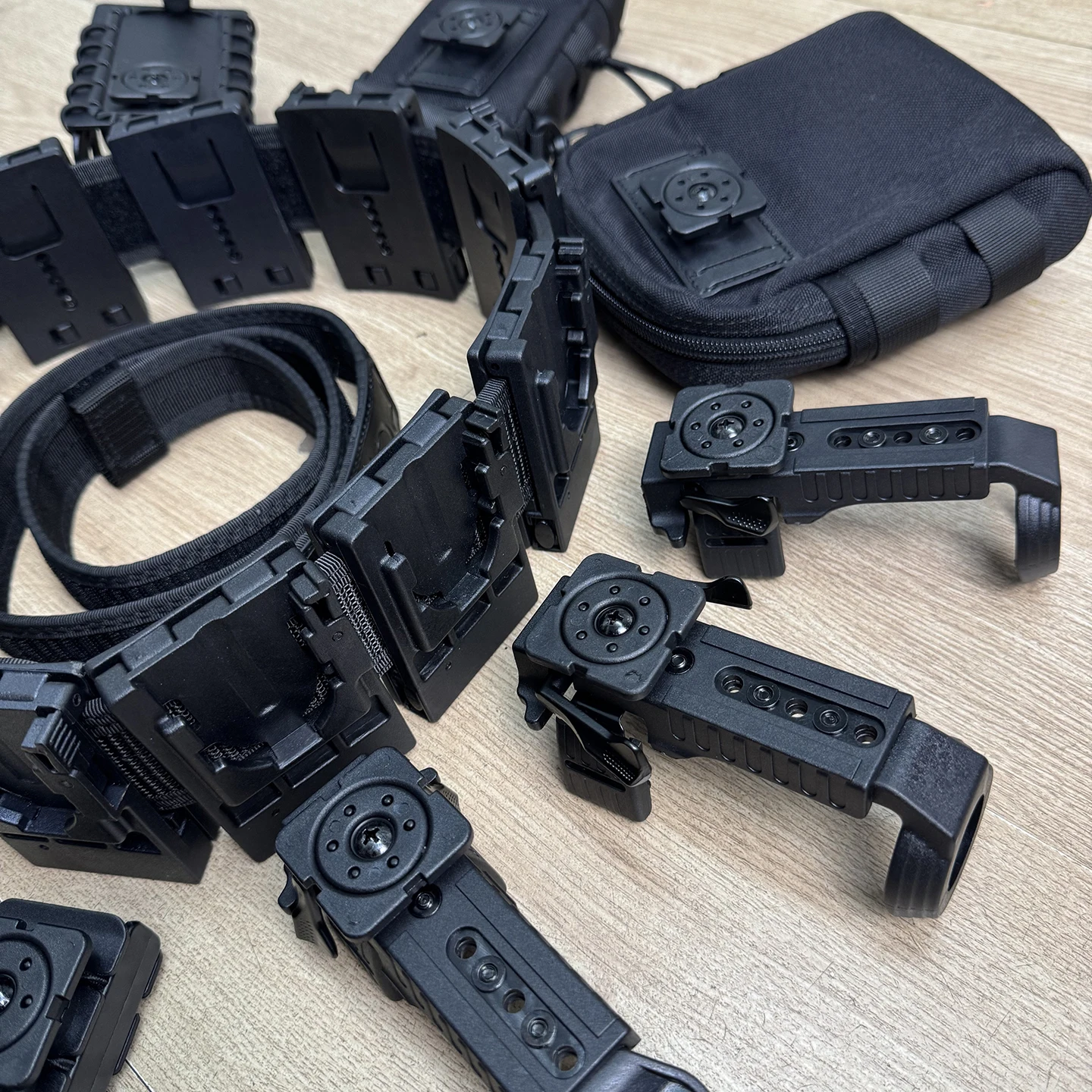 8Pcs Tactical Quick-Release Belt Set 100 8Pcs Tactical Quick-Release Belt Set