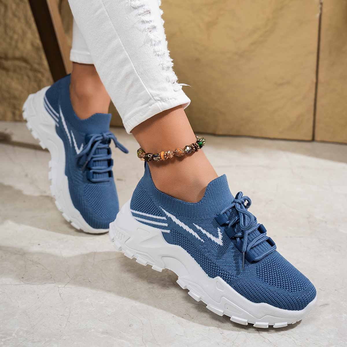 Women's Casual Stylish And Lightweight Soft Bottom Sports Shoes 11 Women's Casual Stylish And Lightweight Soft Bottom Sports Shoes