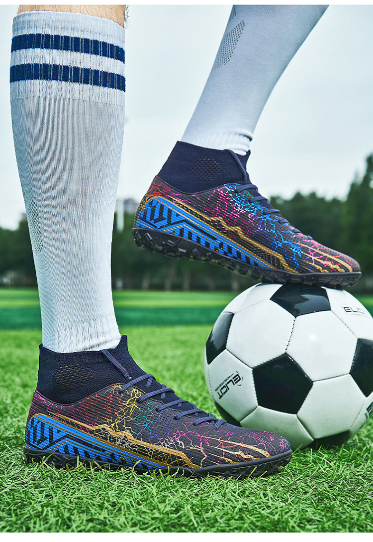 High-top Youth Spike Turf Soccer Shoes 33 High-top Youth Spike Turf Soccer Shoes