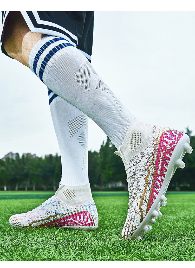 High-top Youth Spike Turf Soccer Shoes 34 High-top Youth Spike Turf Soccer Shoes