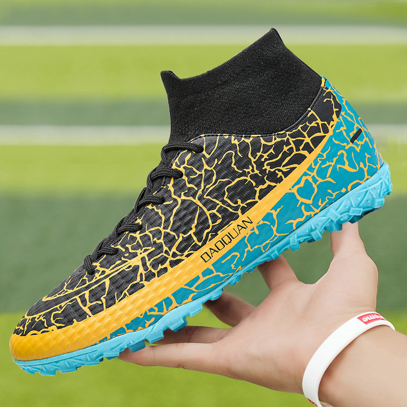 Soccer Men's High Top Youth Student Training Shoes 23 Soccer Men's High Top Youth Student Training Shoes