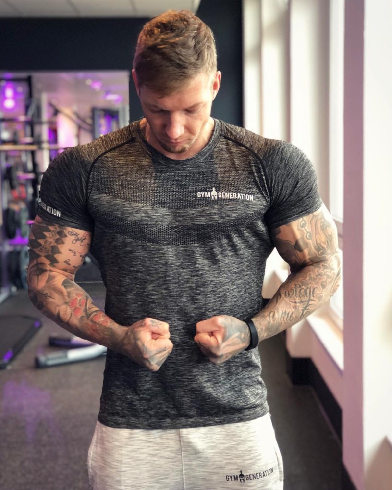 Short sleeve workout clothes 28 undefined