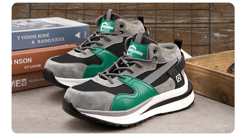 Anti-smashing And Anti-penetration Labor Protection Shoes 12 Anti-smashing And Anti-penetration Labor Protection Shoes