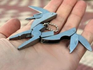 Fitness Eddy 9 Multi-tool Pliers Mini Multi-purpose Folding Pliers Outdoor Products