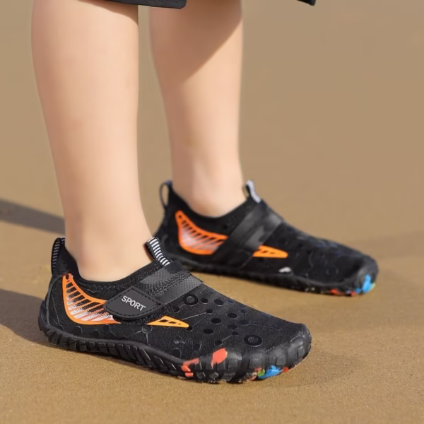 Women's Anti Slip Quick Drying Tracing Shoes - Image 2