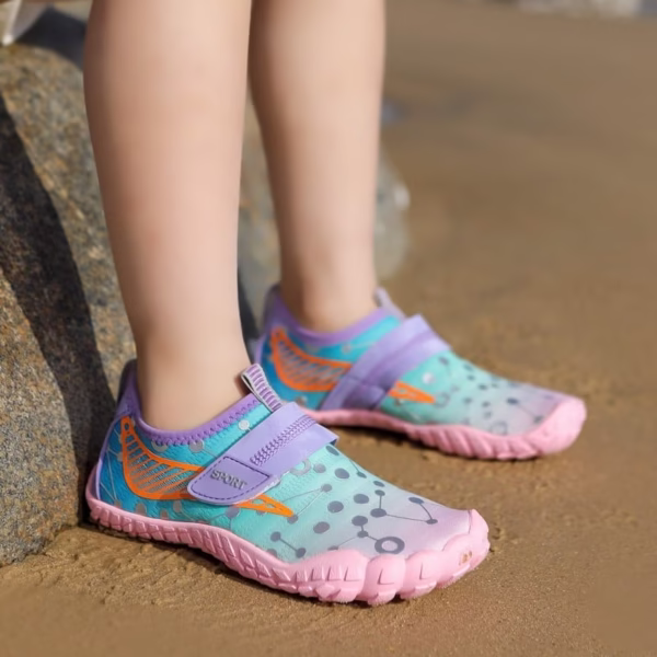 Women's Anti Slip Quick Drying Tracing Shoes - Image 3