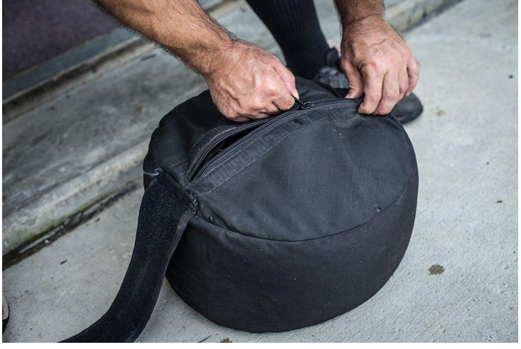 Strongman Training Sandbag – Heavy Duty Weight-Bearing Fitness Sandbag, 100 lb to 200 lb, Black 20 Fitness training weight-bearing sandbag