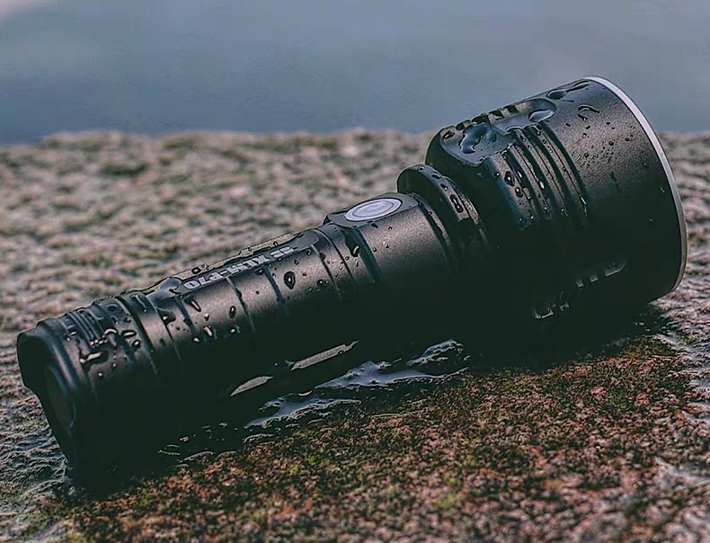Strong Focusing Led  Flashlight- Rechargeable Xenon Lamp