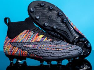High-Top Soccer Cleats - Match-Ready Performance Field Spikes