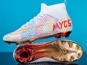 Gold-Plated High-Top Performance Soccer Boots – Elite Turf & Grass Trainers