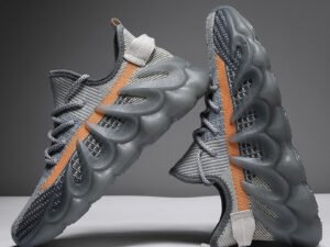 Fashion Sneakers With Wave Sole Cool Sports Shoes Men