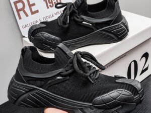 Fly Knit Mesh Sneakers – Breathable Korean Style Casual Running Shoes