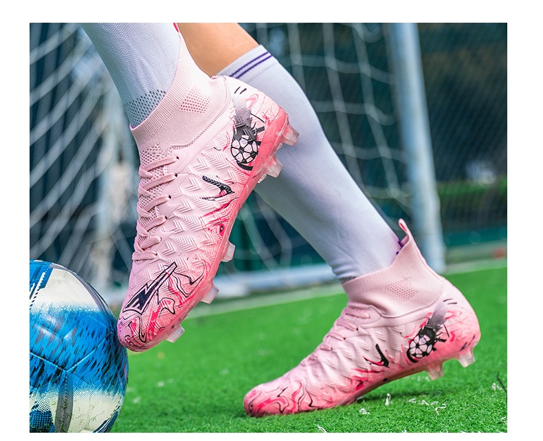 Long-Stud & Short-Stud Outdoor Soccer Shoes – Sizes 35–45 41 Long-Stud & Short-Stud Outdoor Soccer Shoes – Sizes 35–45