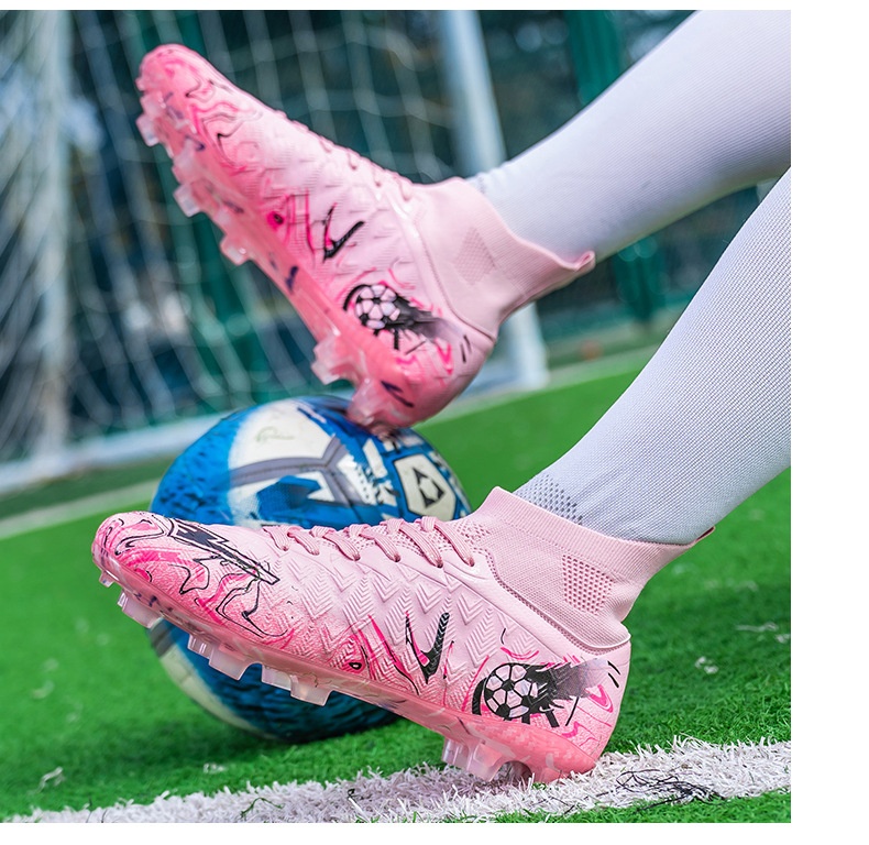 Long-Stud & Short-Stud Outdoor Soccer Shoes – Sizes 35–45 45 Long-Stud & Short-Stud Outdoor Soccer Shoes – Sizes 35–45