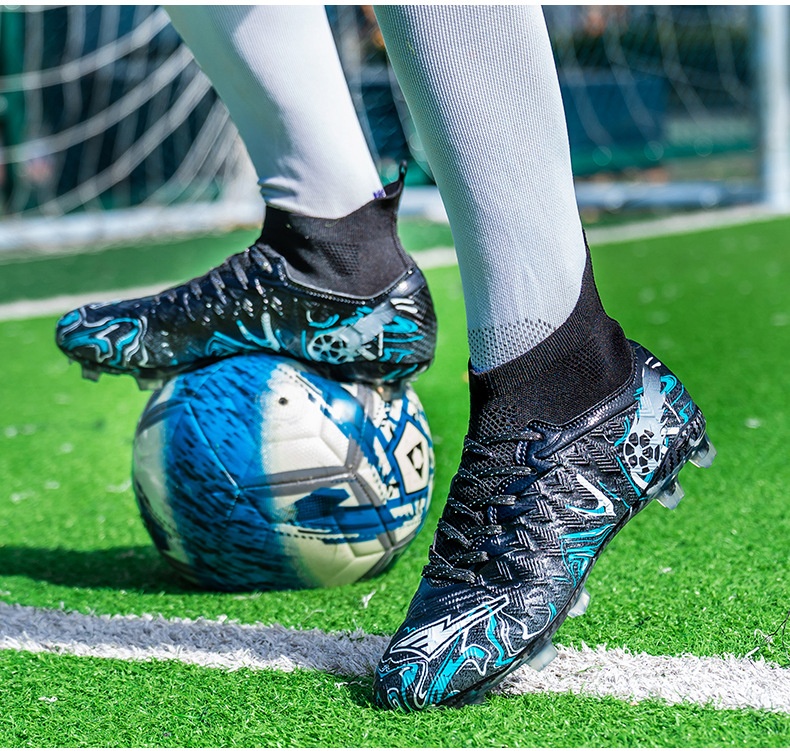 Long-Stud & Short-Stud Outdoor Soccer Shoes – Sizes 35–45 47 Long-Stud & Short-Stud Outdoor Soccer Shoes – Sizes 35–45