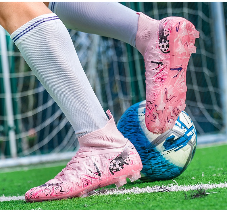 Long-Stud & Short-Stud Outdoor Soccer Shoes – Sizes 35–45 50 Long-Stud & Short-Stud Outdoor Soccer Shoes – Sizes 35–45