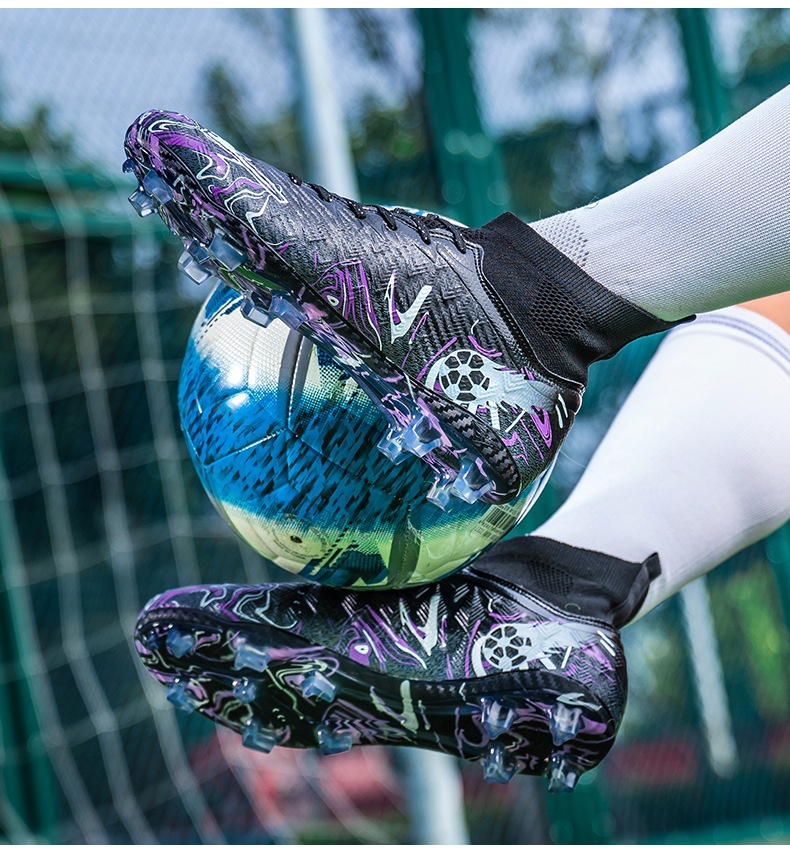 Long-Stud & Short-Stud Outdoor Soccer Shoes – Sizes 35–45 38 Long-Stud & Short-Stud Outdoor Soccer Shoes – Sizes 35–45