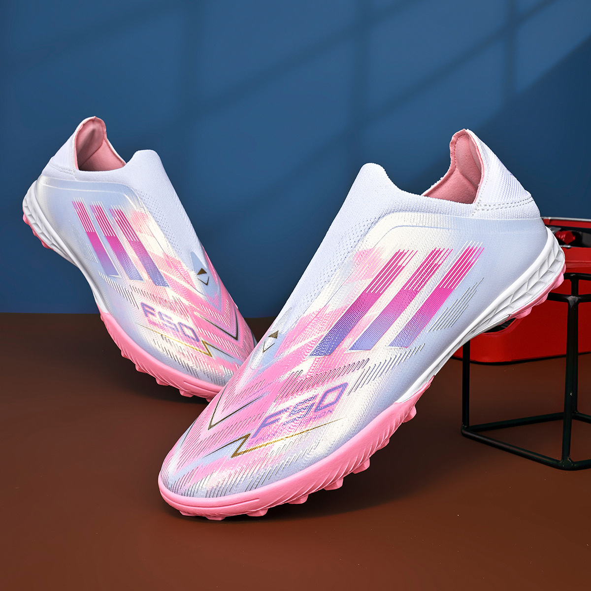 Low-Cut Long-Stud Outdoor Soccer Cleats – Sizes 30–46