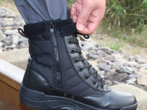 Hiking Shoes & Boots for Outdoor Adventures: How to Choose the Right Footwear 12 Hiking Shoes & Boots for Outdoor Adventures: How to Choose the Right Footwear