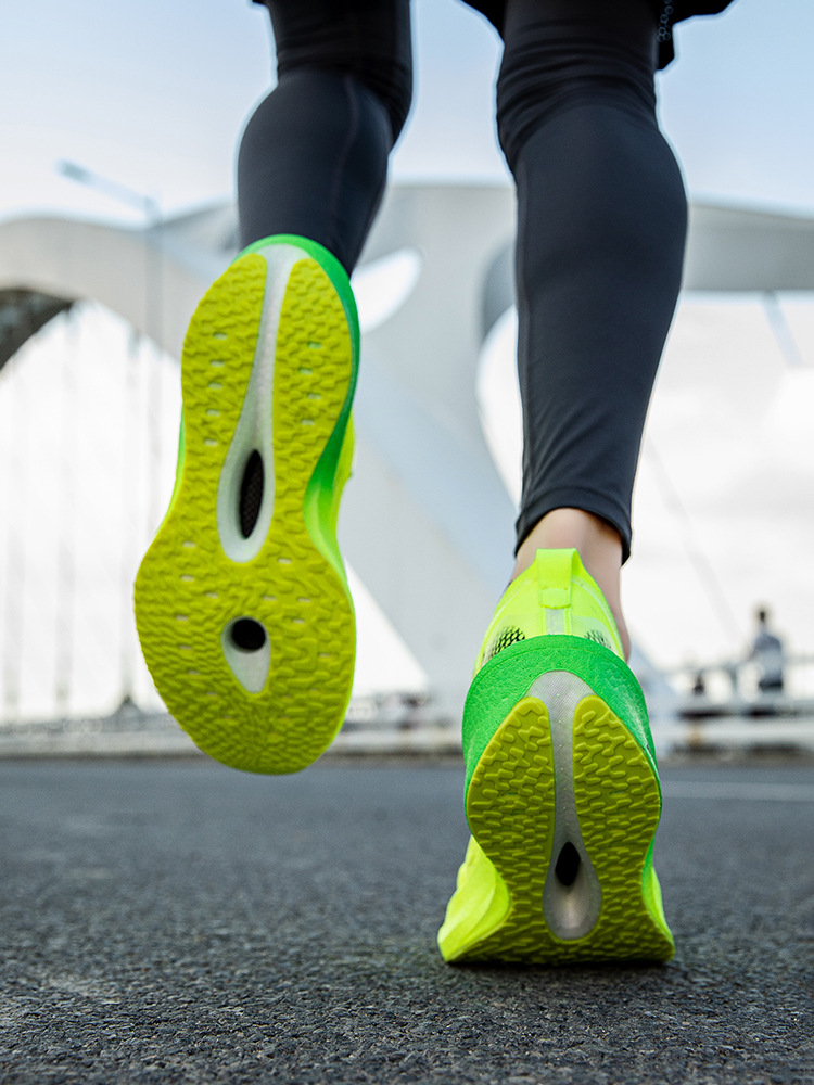 Men’s running shoes outsole