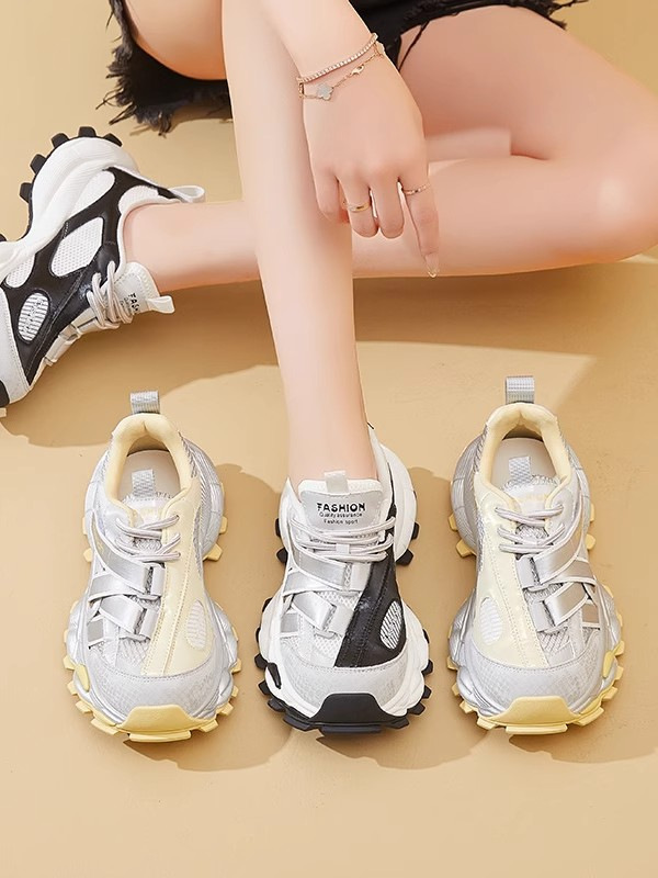 Girls running shoes breathable upper