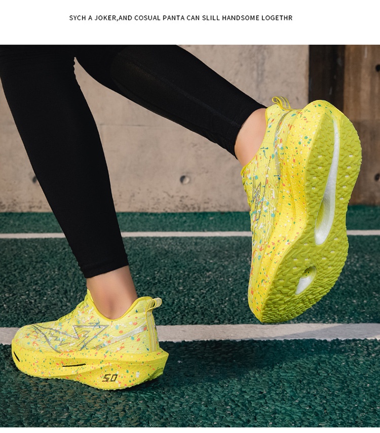 Iridescent running shoes outsole